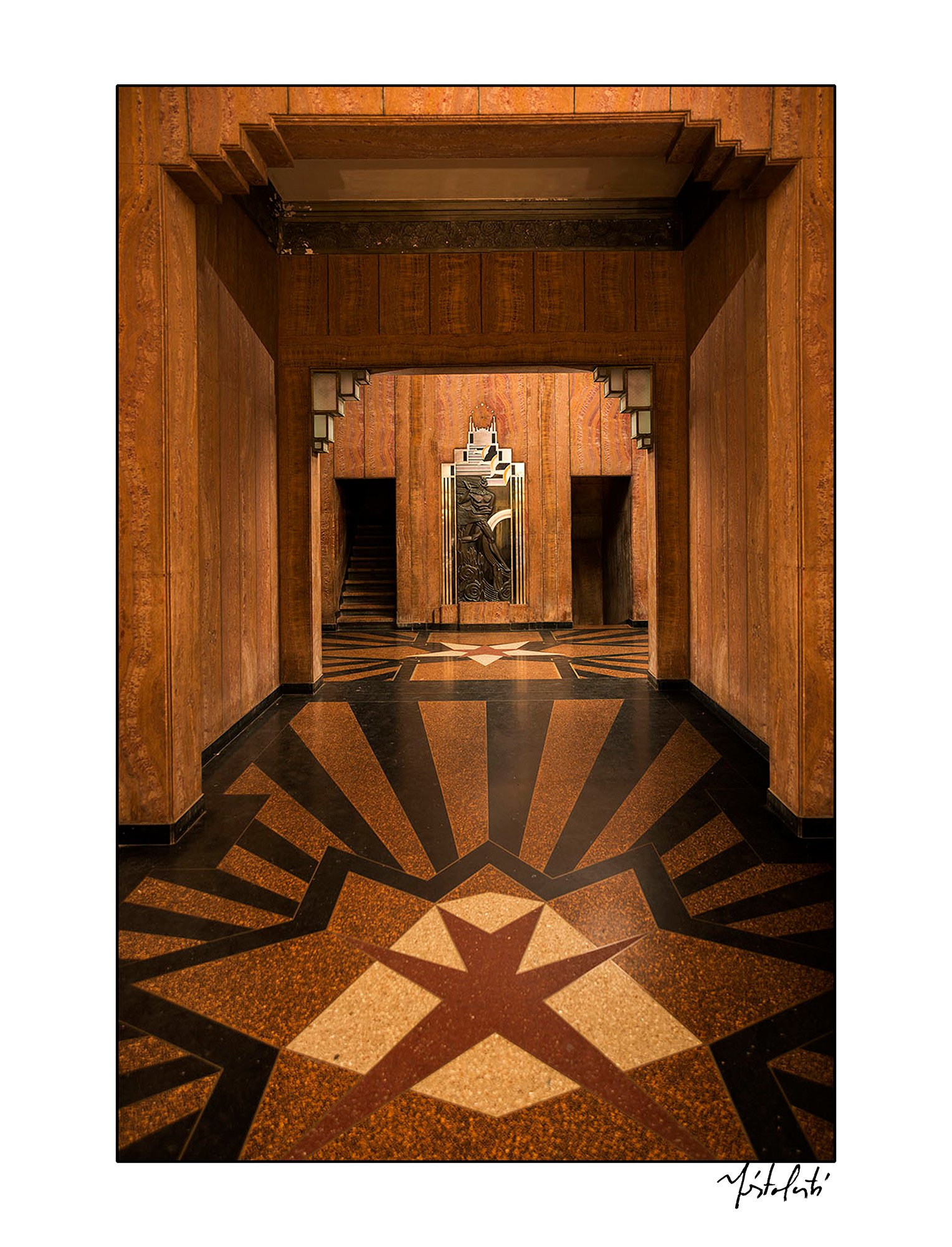 Lopez Serrano Building